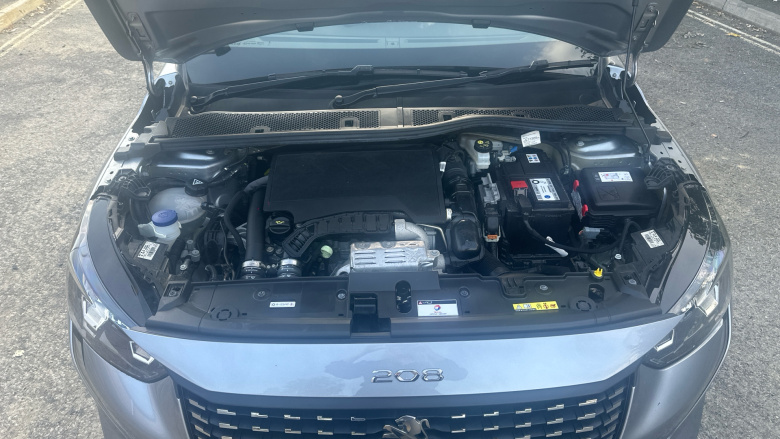 Peugeot 208 1.2 PureTech 100 Allure Premium + 5dr Petrol Hatchback